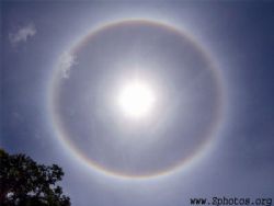 Saw a sun halo out just after getting home from diving. T... by Zaid Fadul 